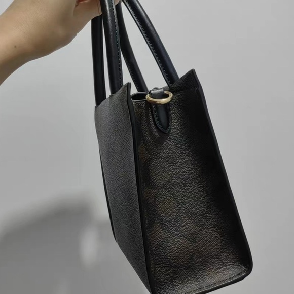 Coach Brown-Black Bag - Picture 3 of 6